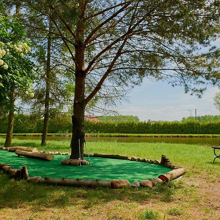 Bed and Breakfast Rancho Мала Нешавка Екстер'єр фото