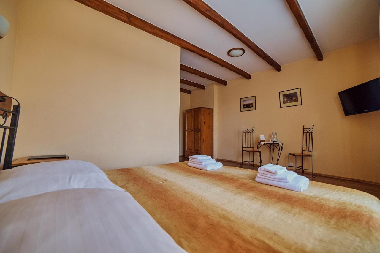 Bed and Breakfast Rancho Мала Нешавка Екстер'єр фото